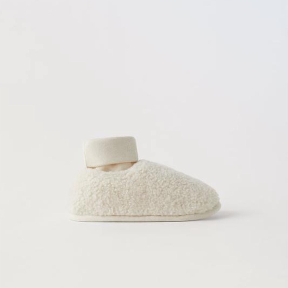 ZARA Cozy Slippers